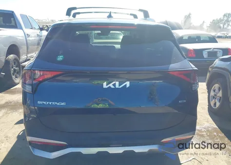 2023 Kia Sportage Hybrid Ex из США, поврежденный, VIN KNDPVCAG8P7112933